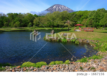ふきだし公園と羊蹄山 ふきだし公園と羊蹄山 1667156