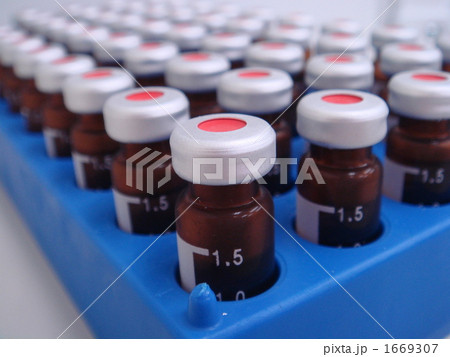 ガラスバイアル　茶褐色 1669307