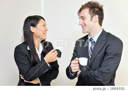 外国人　コーヒーブレイク 1669391