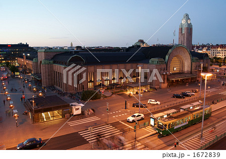 ヘルシンキ中央駅前(夕) ヘルシンキ中央駅前(夕) 1672839