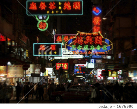 香港ネオン街の写真素材