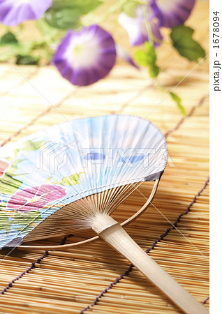 うちわ 1678094