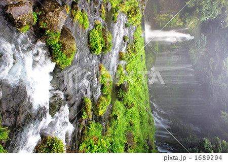 白糸の滝 1689294