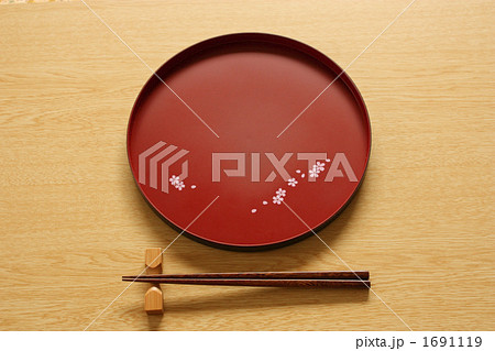 お盆と箸/和食イメージ お盆と箸/和食イメージ 1691119