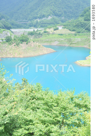 奥四万湖 奥四万湖 1693580