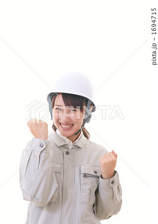 頑張る作業員（モデル：吉田千絵美） 1694715