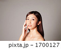 1700127