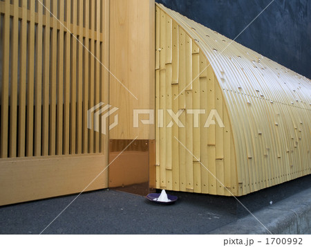 犬矢来　町屋　盛り塩 1700992