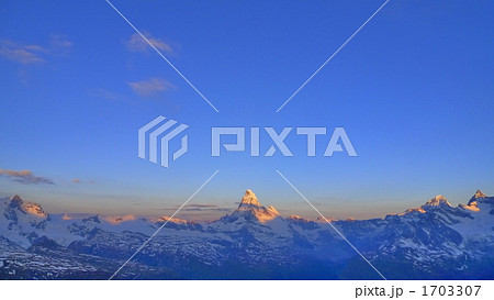 朝焼けのマッターホルン 1703307