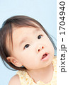 一才半の女の子 1704940