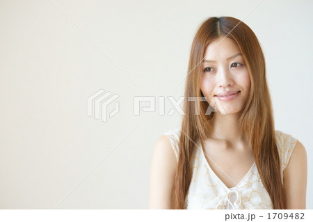 若い女性 1709482
