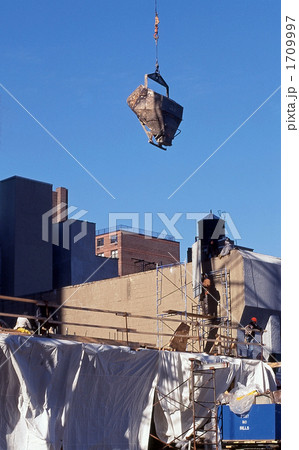 ビル建設中 1709997