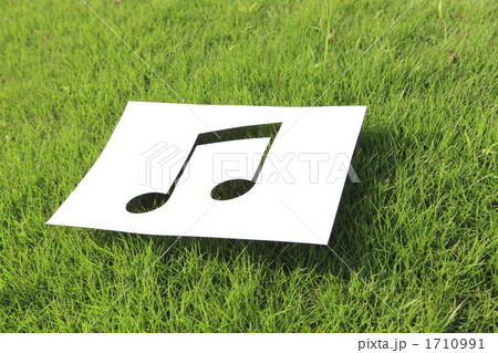 芝生と音符３ 1710991