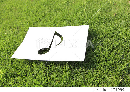 芝生と音符６ 1710994