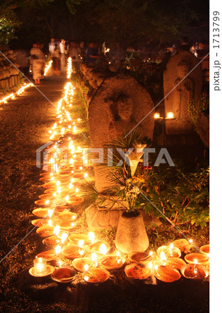 元興寺 地蔵会万燈供養（縦位置） 1713799