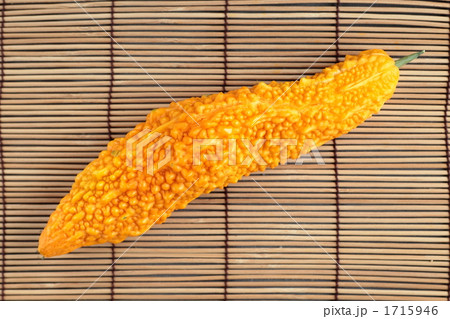 完熟ゴーヤ 1715946