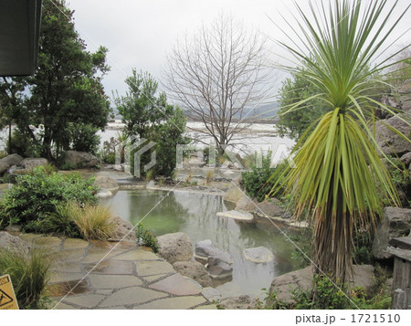 ニュージーランのロトルアの温泉 ニュージーランのロトルアの温泉 1721510