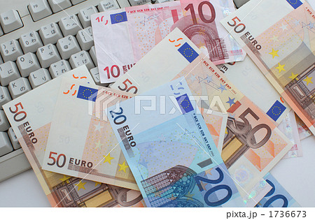 ユーロ 1736673