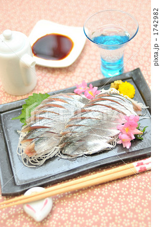 秋の味覚サンマのお刺身。 1742982