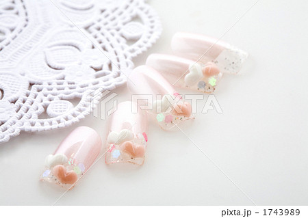 レースとハート柄のネイル レースとハート柄のネイル 1743989