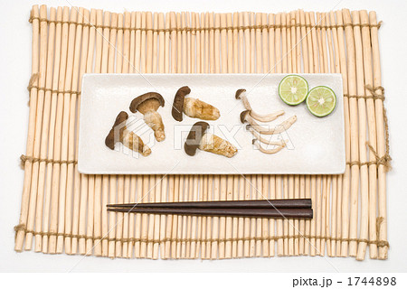 焼きシメジ2種類 焼きシメジ2種類 1744898