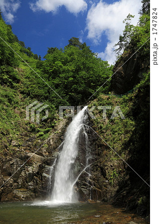 世界遺産白神山地 暗門の滝 (第３の滝) - 青森 1747824