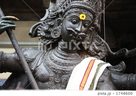 ミナクシー寺院のシヴァ神 1748600