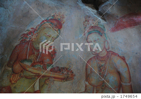 スリランカの古代遺跡 シーギリア・ロックの洞窟に描かれた美女 1749654