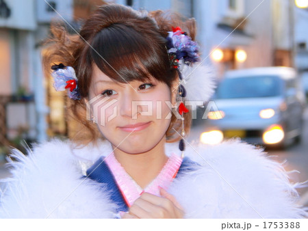 成人式の日の女性 1753388