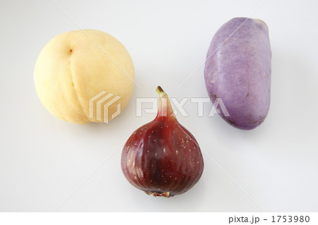 桃とアケビと無花果 1753980