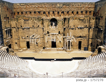 オランジュの古代劇場跡 1757270