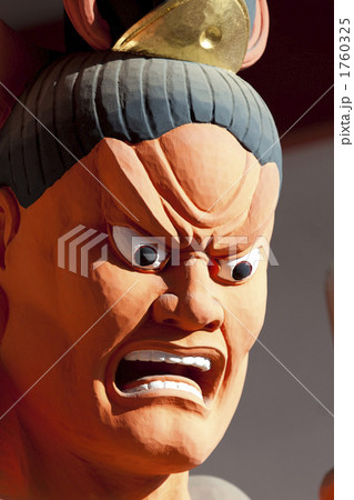 四天王寺東門の金剛力士像  1760325