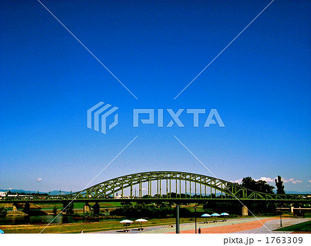 青空と旭橋 1763309