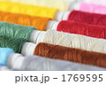 色とりどりの糸 1769595