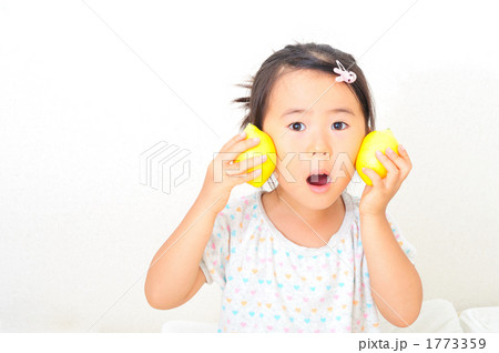 レモンと子供 1773359