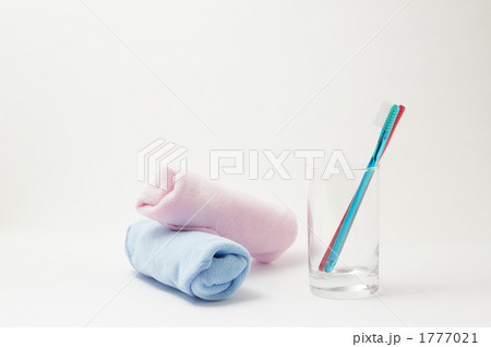 歯ブラシとタオル 歯ブラシとタオル 1777021