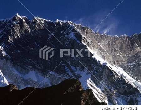 ヌプツェ(7855m)　チュクンより　【ネパール】 1777951