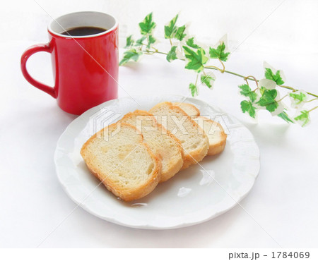 ラスクとホットコーヒー ラスクとホットコーヒー 1784069