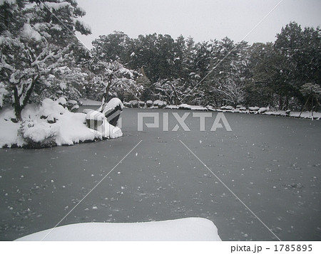 兼六園の雪景色 兼六園の雪景色 1785895