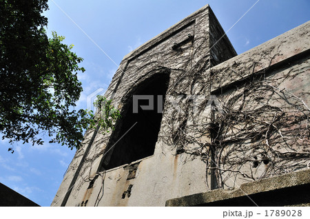 廃墟の建物 1789028