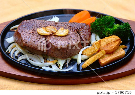 鉄板ヒレステーキ 1790719