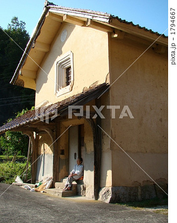 蔵のある風景① 1794667