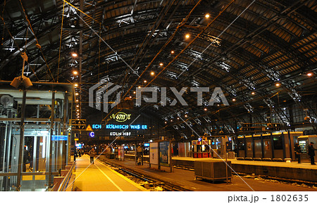 深夜のケルン中央駅 1802635