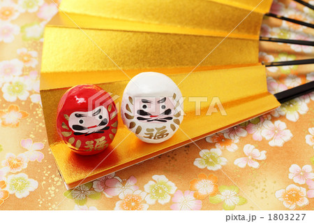 金の扇と正月小物 紅白だるま 金の扇と正月小物 紅白だるま 1803227