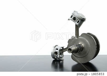 ピストンとクランクシャフト 1805853