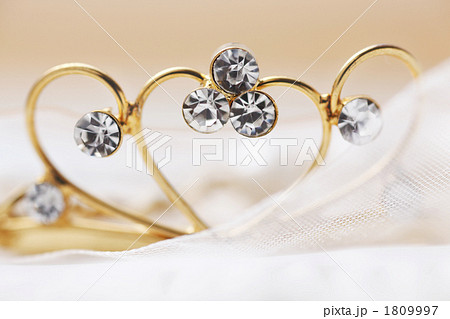 ティアラ 1809997