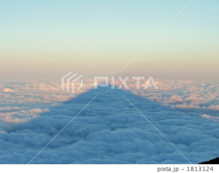 雲海に富士 雲海に富士 1813124