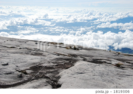 キナバル山頂付近の雲海(東マレーシア/ボルネオ島) キナバル山頂付近の雲海(東マレーシア/ボルネオ島) 1819306