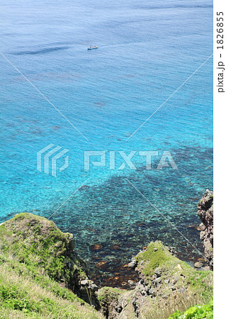 積丹ブルーの海 1826855