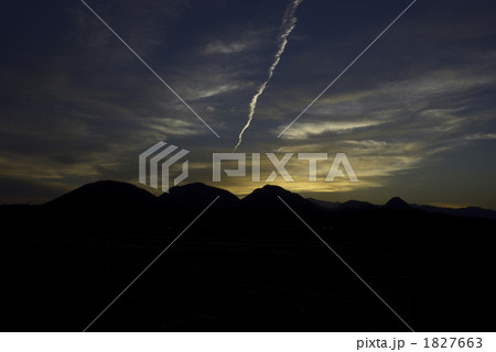 秋の夕暮れ 1827663